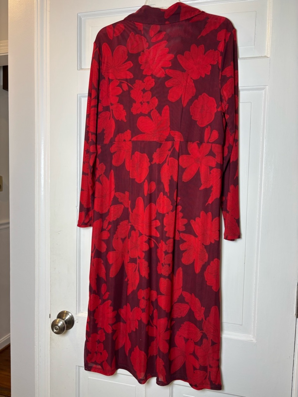 Cabi Red Floral Button-Front Long Sleeve Dress Women’s M Soft Silky Texture - Picture 2 of 6
